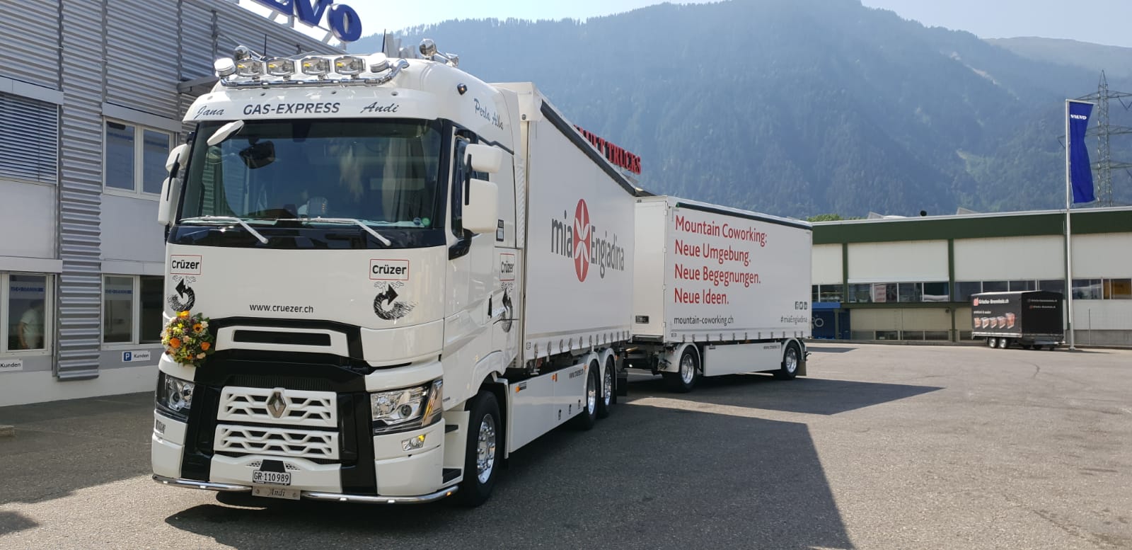 Mia Engiadina Lastwagen in der ganzen Schweiz unterwegs